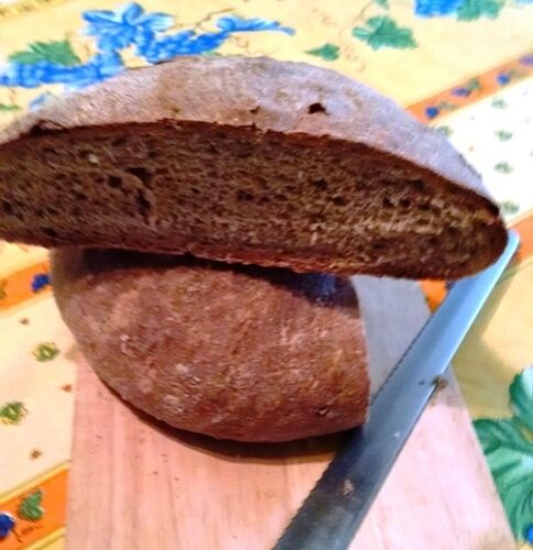 Baking Rye Bread Using a Starter